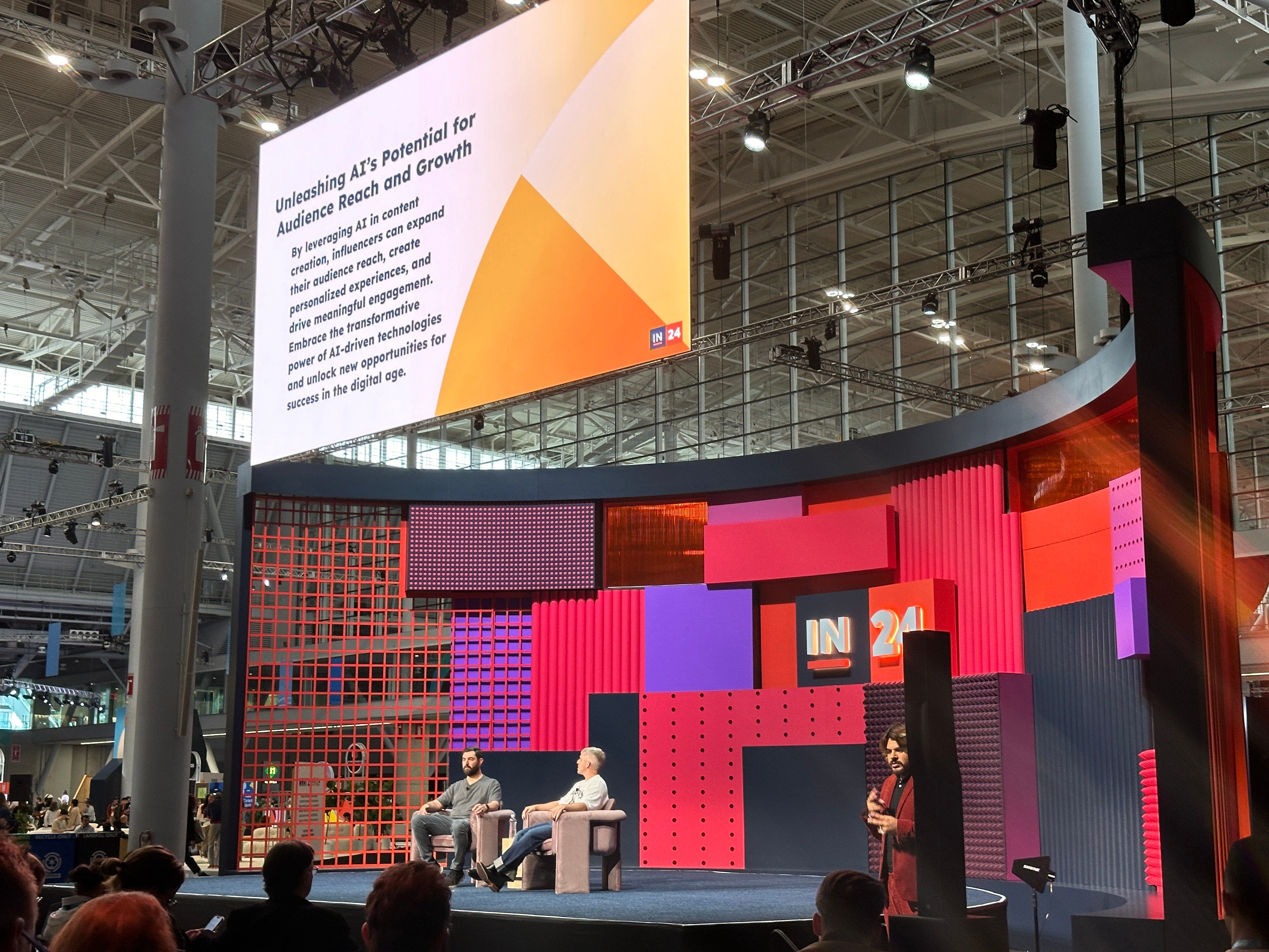 inbound-content-creators-stage